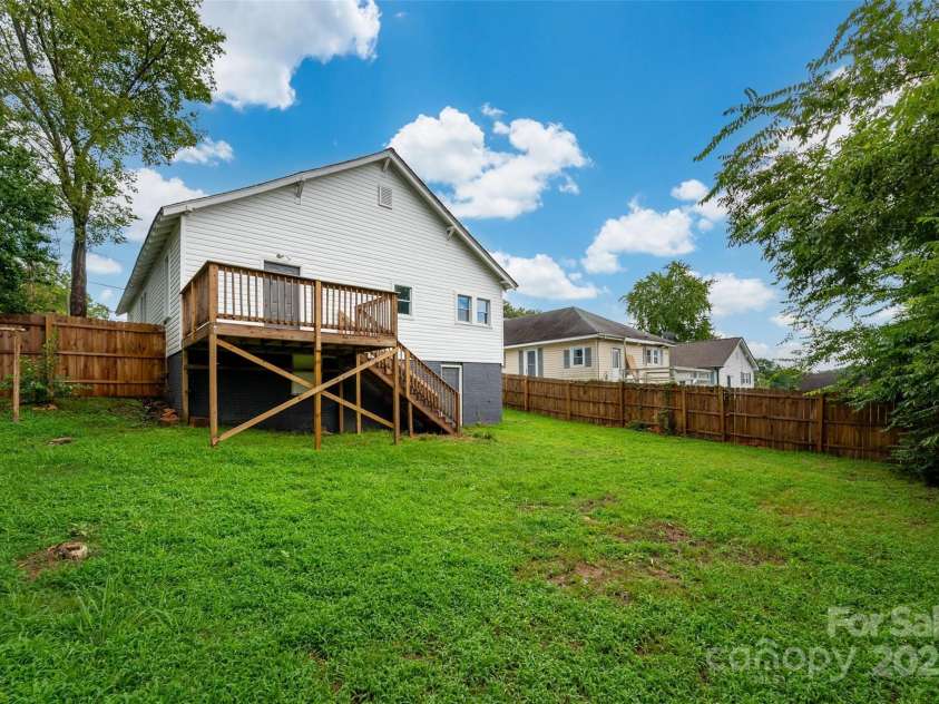 250 Franklin Avenue, Concord, NC 28025.  MLS# CAR4290533, YatesRealty ID 2289. Backyard 2