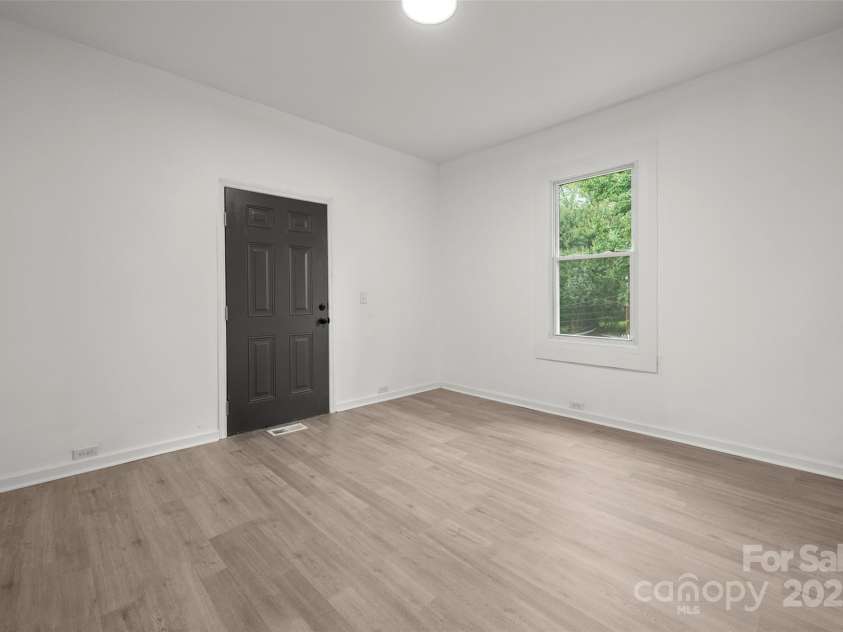 250 Franklin Avenue, Concord, NC 28025.  MLS# CAR4290533, YatesRealty ID 2289. Bonus Room/Office/Bedroom