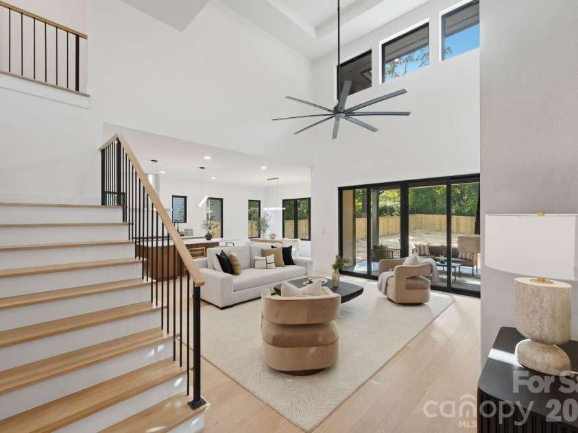 1427 Sharon Amity Road, Charlotte, NC 28211.  MLS# CAR4355163, YatesRealty ID 22890. 