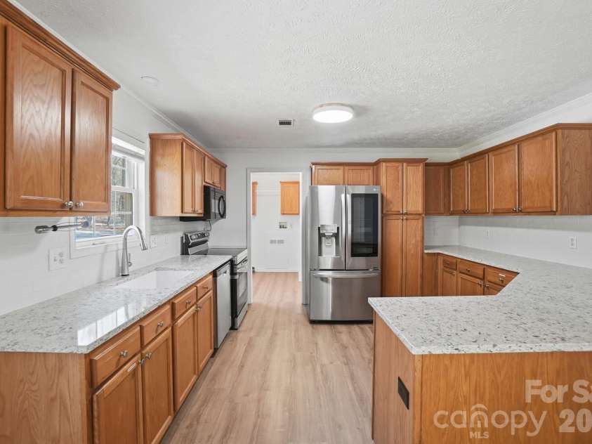 10810 Connell Road, Mint Hill, NC 28227.  MLS# CAR4362286, YatesRealty ID 22891. 