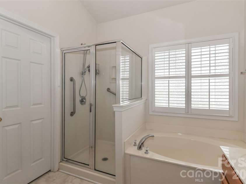 158 Forest Walk Way, Mooresville, NC 28115.  MLS# CAR4360572, YatesRealty ID 22893. 