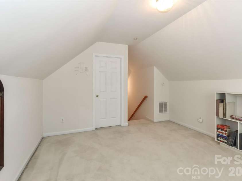 158 Forest Walk Way, Mooresville, NC 28115.  MLS# CAR4360572, YatesRealty ID 22893. 