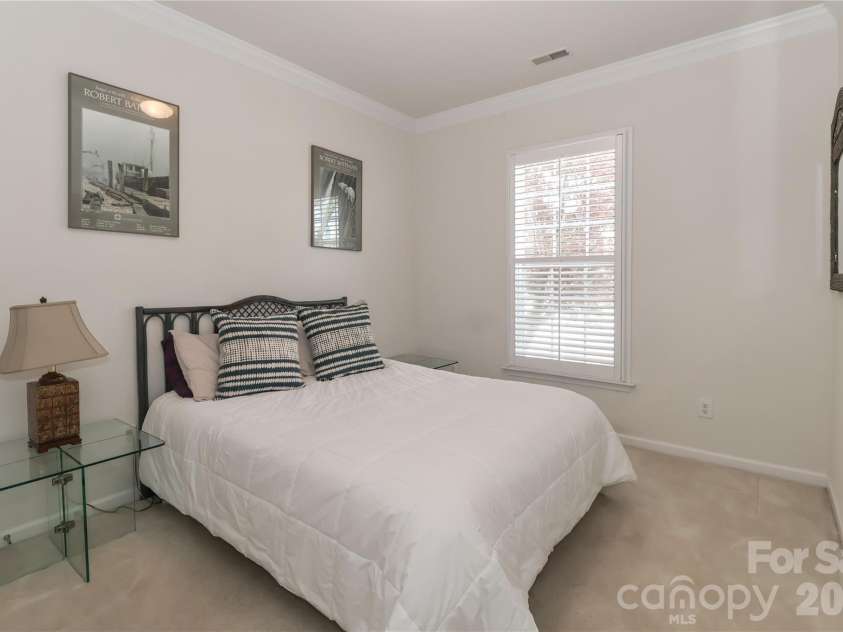 158 Forest Walk Way, Mooresville, NC 28115.  MLS# CAR4360572, YatesRealty ID 22893. 