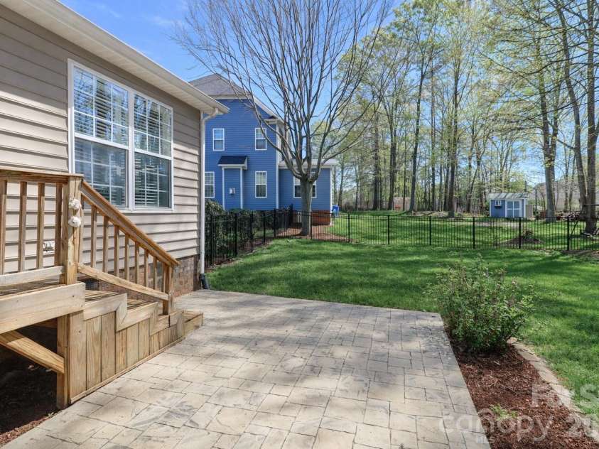 158 Forest Walk Way, Mooresville, NC 28115.  MLS# CAR4360572, YatesRealty ID 22893. 