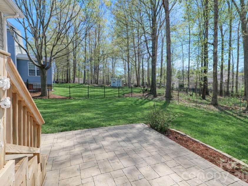 158 Forest Walk Way, Mooresville, NC 28115.  MLS# CAR4360572, YatesRealty ID 22893. 