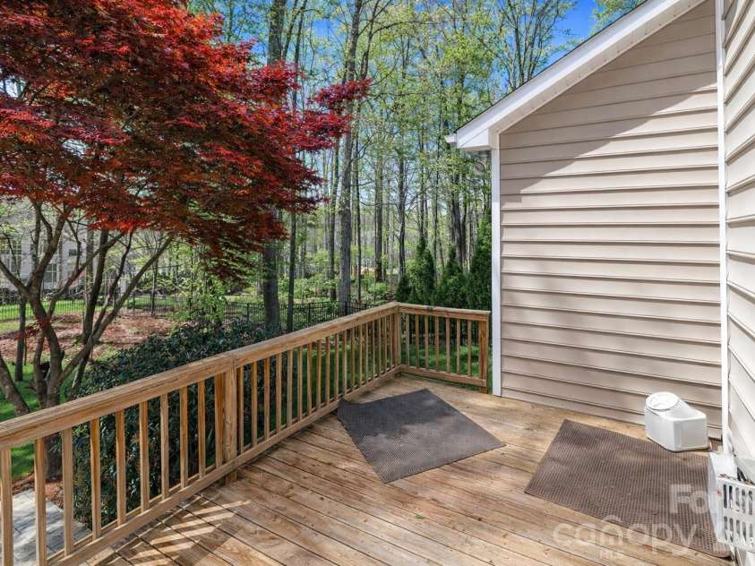 158 Forest Walk Way, Mooresville, NC 28115.  MLS# CAR4360572, YatesRealty ID 22893. 
