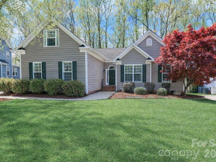 158 Forest Walk Way, Mooresville, NC 28115.  MLS# CAR4360572, YatesRealty ID 22893. 
