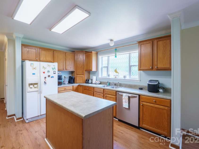 6785 Knotty Wood Lane, Vale, NC 28168.  MLS# CAR4275720, YatesRealty ID 22893. 