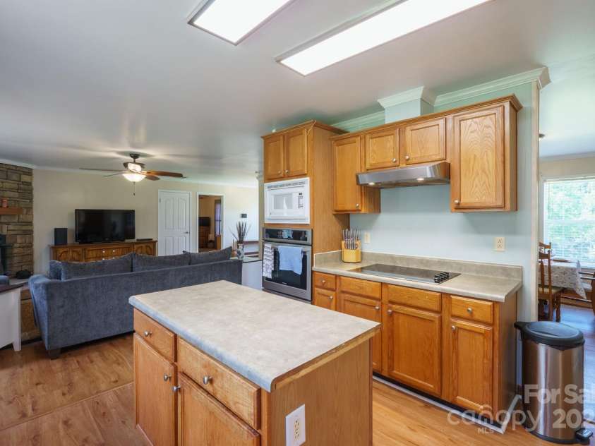 6785 Knotty Wood Lane, Vale, NC 28168.  MLS# CAR4275720, YatesRealty ID 22893. 