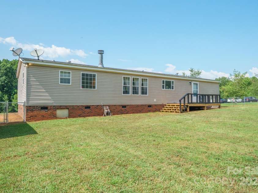 6785 Knotty Wood Lane, Vale, NC 28168.  MLS# CAR4275720, YatesRealty ID 22893. 