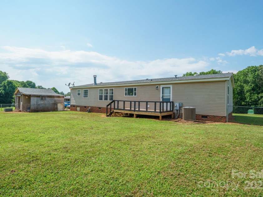 6785 Knotty Wood Lane, Vale, NC 28168.  MLS# CAR4275720, YatesRealty ID 22893. 