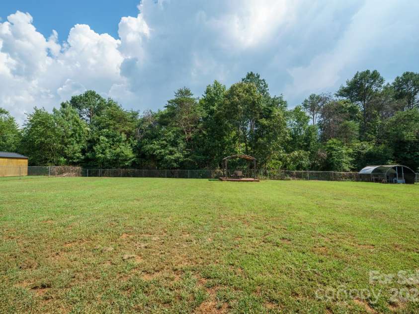 6785 Knotty Wood Lane, Vale, NC 28168.  MLS# CAR4275720, YatesRealty ID 22893. 