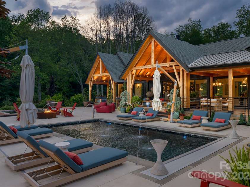 163 Annabelle Linn Drive, Fairview, NC 28730.  MLS# CAR4255897, YatesRealty ID 22895. 