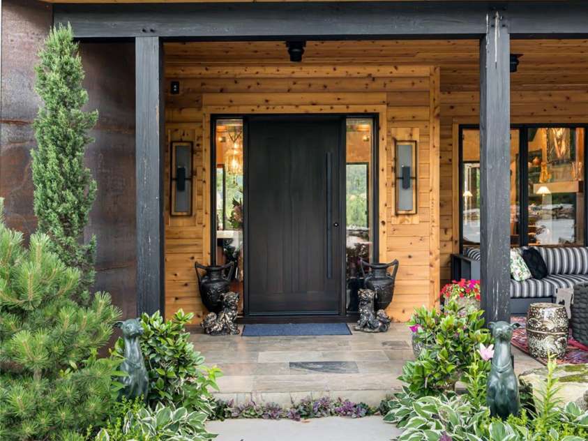 163 Annabelle Linn Drive, Fairview, NC 28730.  MLS# CAR4255897, YatesRealty ID 22895. 