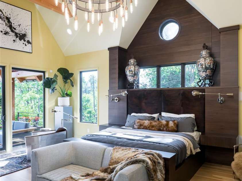 163 Annabelle Linn Drive, Fairview, NC 28730.  MLS# CAR4255897, YatesRealty ID 22895. 