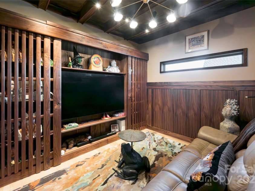 163 Annabelle Linn Drive, Fairview, NC 28730.  MLS# CAR4255897, YatesRealty ID 22895. 