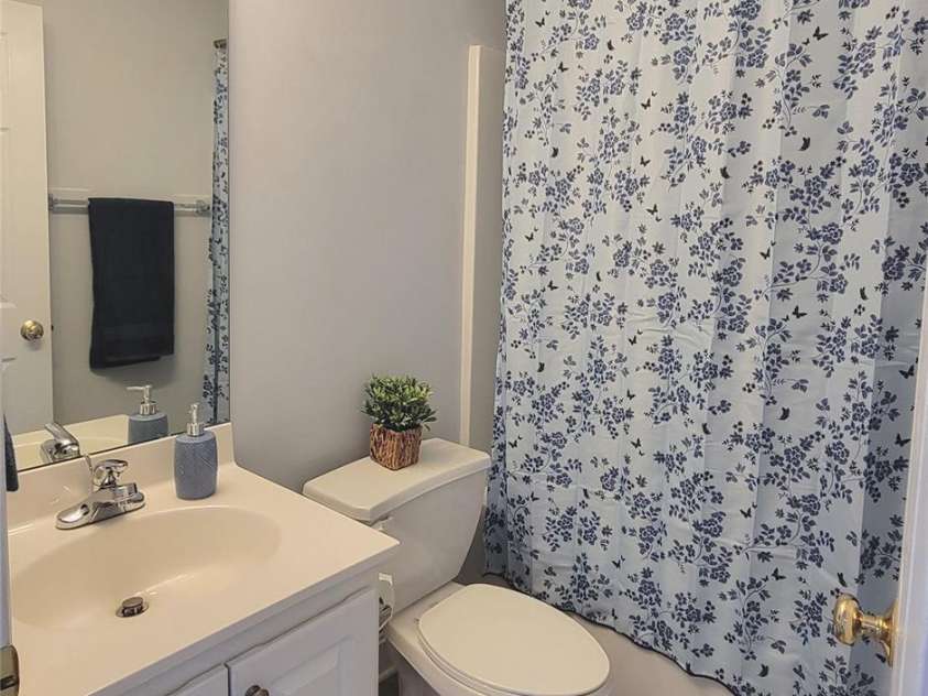 3327 Flagler Circle, Midland, NC 28107.  MLS# CAR4365059, YatesRealty ID 22895. Main Bath