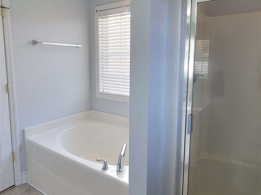 3327 Flagler Circle, Midland, NC 28107.  MLS# CAR4365059, YatesRealty ID 22895. Primary bath