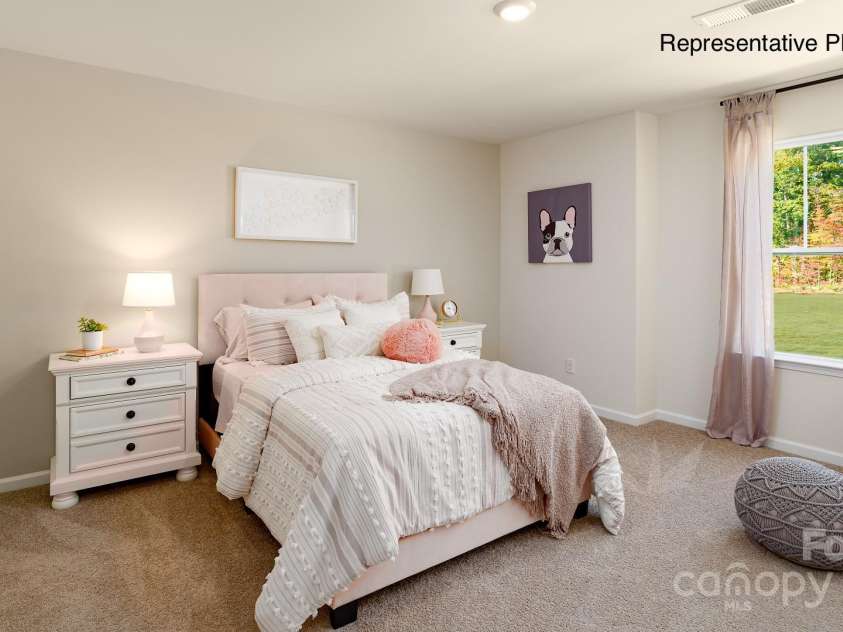 245 Giant Oak Avenue, Statesville, NC 28677.  MLS# CAR4254252, YatesRealty ID 22896. 