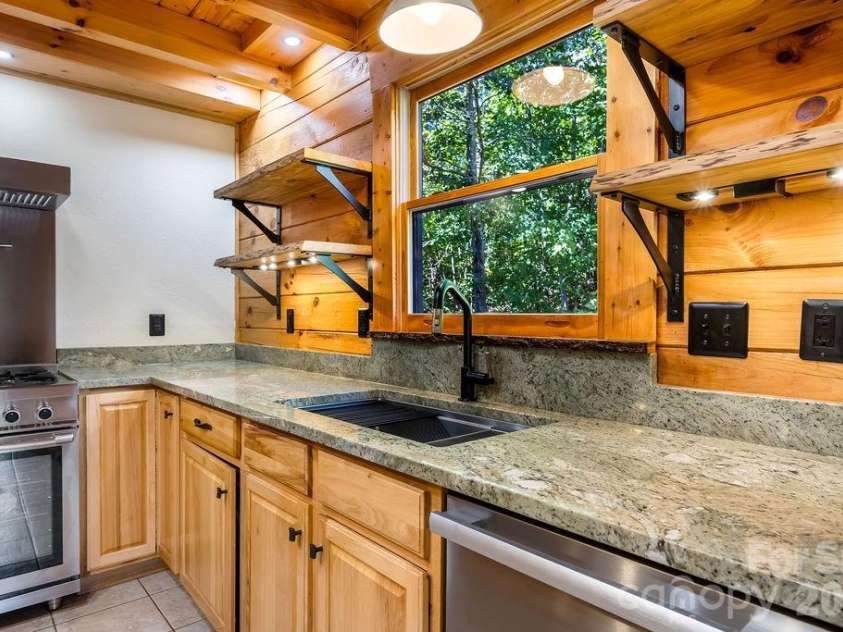 447 Hidden Lake Parkway, Nebo, NC 28761.  MLS# CAR4341949, YatesRealty ID 22897. 