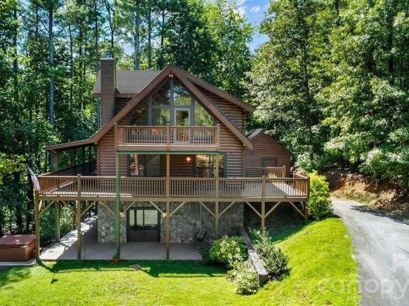 447 Hidden Lake Parkway, Nebo, NC 28761.  MLS# CAR4421050, YatesRealty ID 22897. 