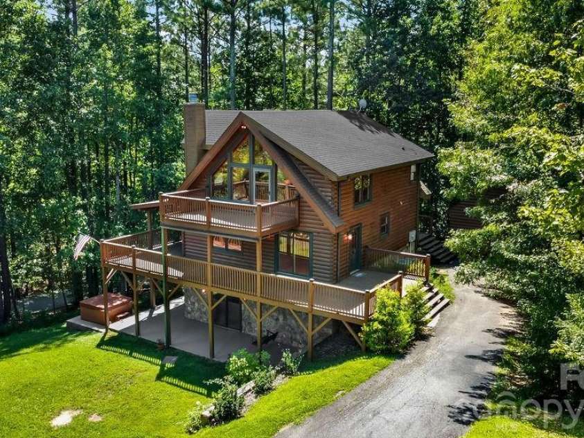 447 Hidden Lake Parkway, Nebo, NC 28761.  MLS# CAR4421050, YatesRealty ID 22897. 