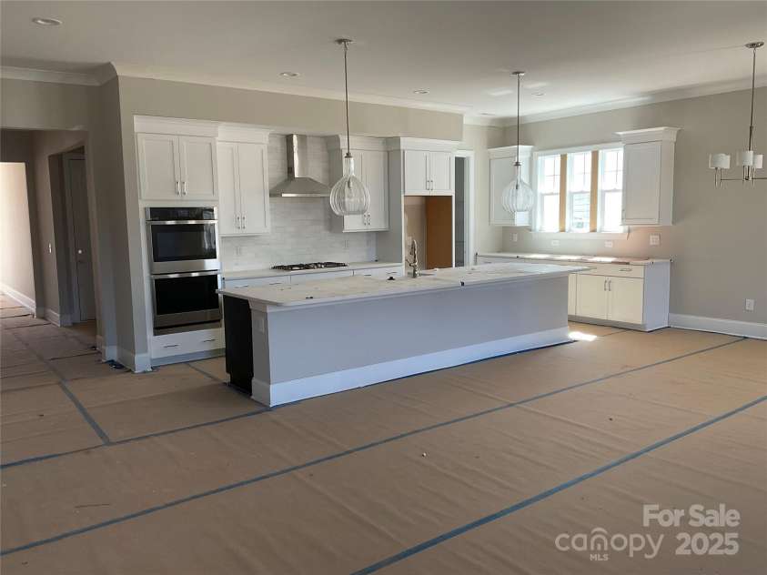 13708 Tranquil Day Drive, Matthews, NC 28105.  MLS# CAR4219409, YatesRealty ID 22898. Kitchen