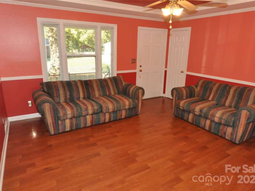 109 Hardin Street, Chester, SC 29706.  MLS# CAR4315865, YatesRealty ID 229. 