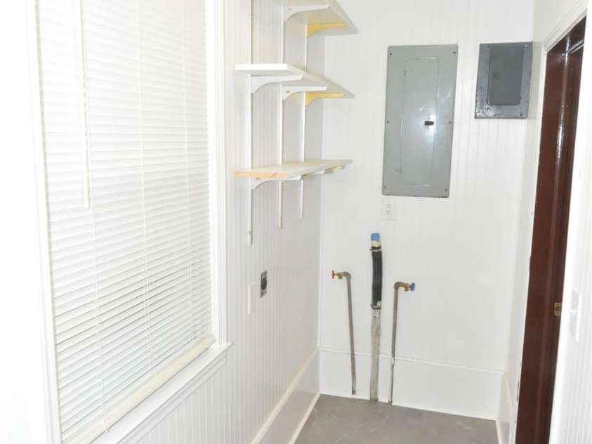 109 Hardin Street, Chester, SC 29706.  MLS# CAR4315865, YatesRealty ID 229. 