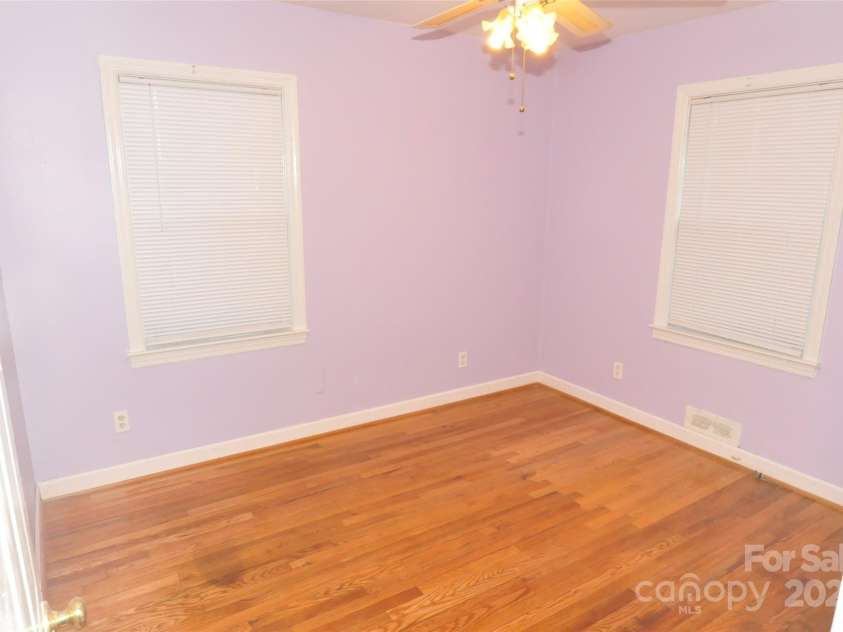 109 Hardin Street, Chester, SC 29706.  MLS# CAR4315865, YatesRealty ID 229. 