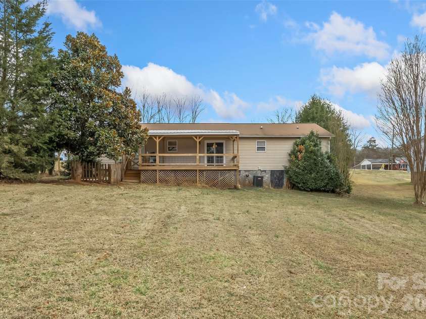 1855 Eastbrook Circle, Morganton, NC 28655.  MLS# CAR4349531, YatesRealty ID 2290. 