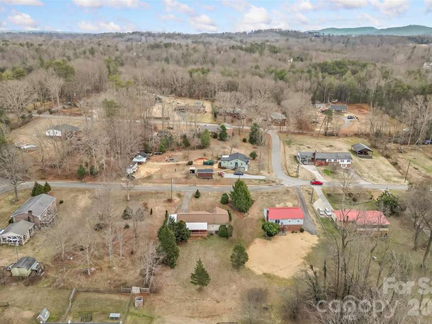 1855 Eastbrook Circle, Morganton, NC 28655.  MLS# CAR4349531, YatesRealty ID 2290. 