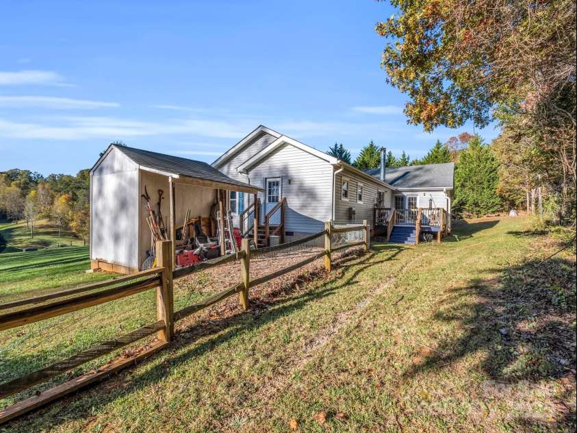 22 Shallow Branch Road, Leicester, NC 28748.  MLS# CAR4195213, YatesRealty ID 2290. 