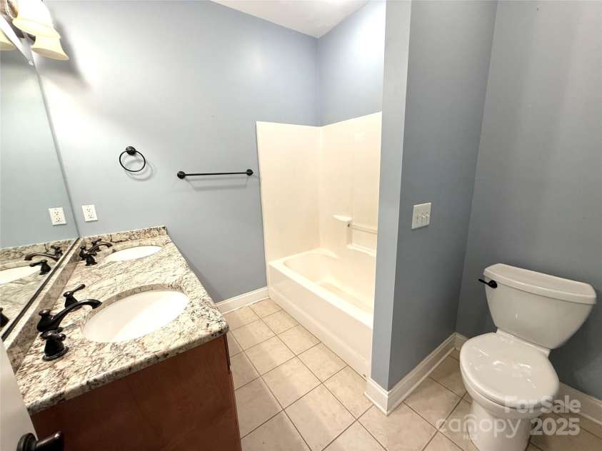 141 Weathers Creek Road, Troutman, NC 28166.  MLS# CAR4264721, YatesRealty ID 22900. 