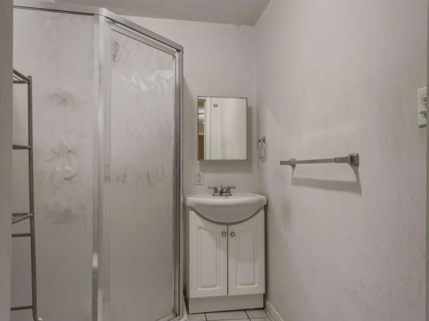 2566 Andrews Circle, Lenoir, NC 28645.  MLS# CAR4369144, YatesRealty ID 22900. 