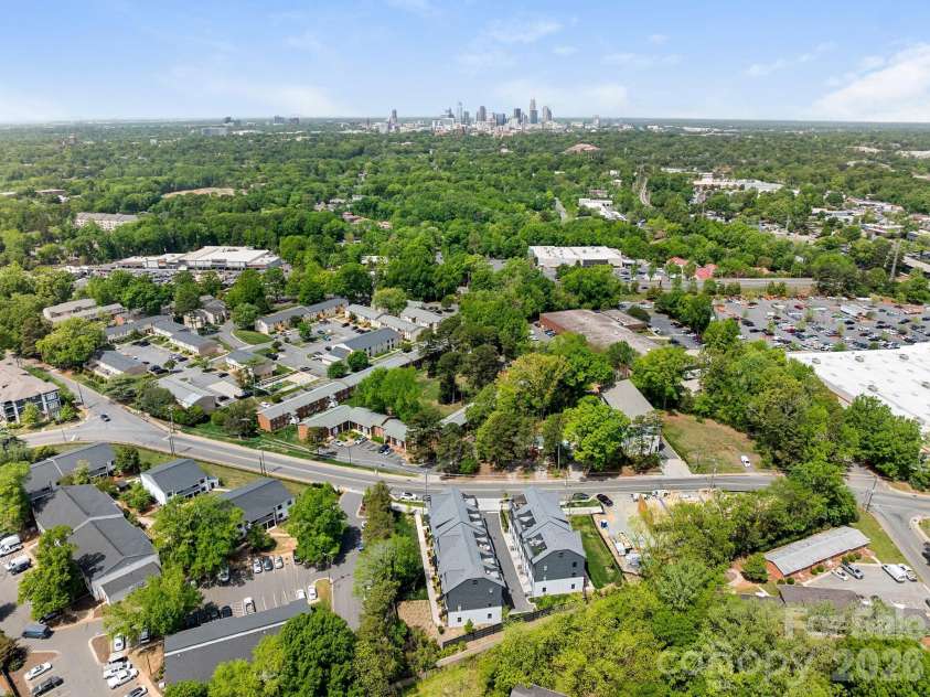 226 Sutton Park Lane, Charlotte, NC 28211.  MLS# CAR4370409, YatesRealty ID 22901. Aerial View form Unit