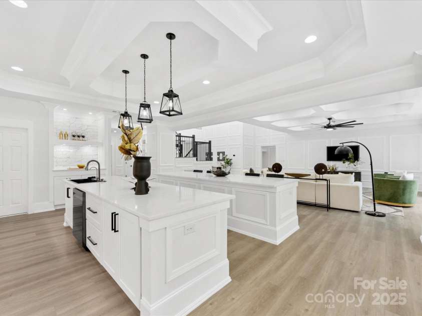 5217 Waterfall Court, Gastonia, NC 28056.  MLS# CAR4268389, YatesRealty ID 22901. Kitchen with double island