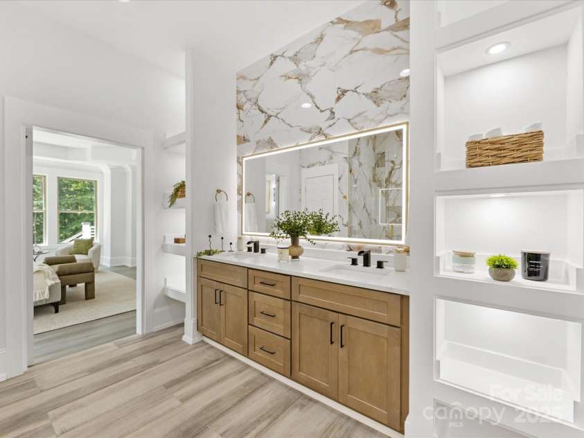 5217 Waterfall Court, Gastonia, NC 28056.  MLS# CAR4268389, YatesRealty ID 22901. Primary bathroom