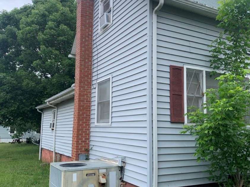 522 Concord Street, Morganton, NC 28655.  MLS# CAR4369866, YatesRealty ID 22902. 