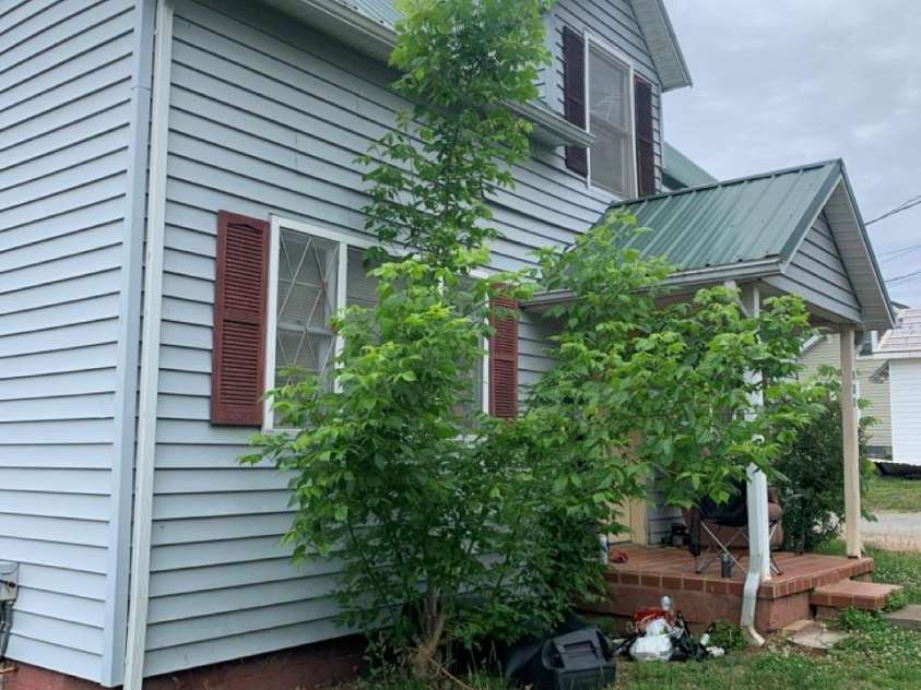 522 Concord Street, Morganton, NC 28655.  MLS# CAR4369866, YatesRealty ID 22902. 