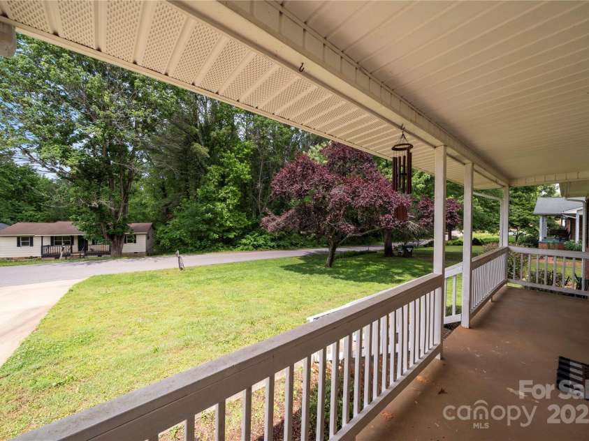 128 Wandering Lane, Bessemer City, NC 28016.  MLS# CAR4259214, YatesRealty ID 22903. 