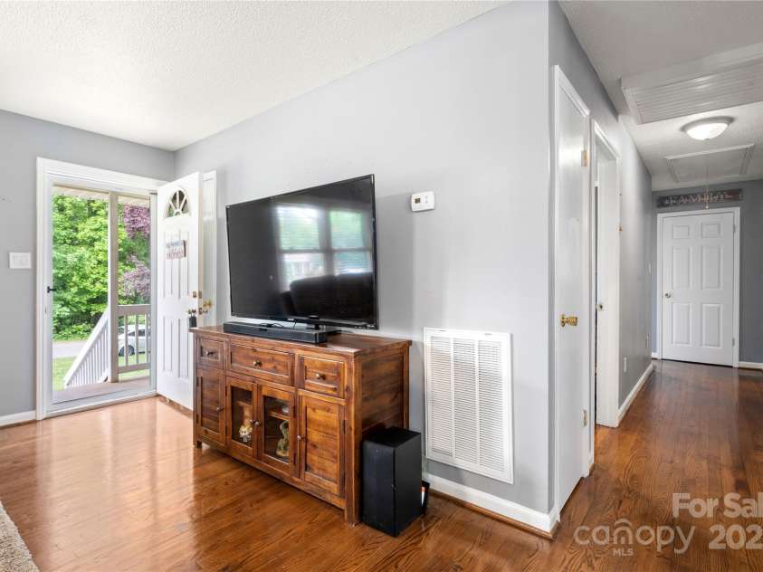 128 Wandering Lane, Bessemer City, NC 28016.  MLS# CAR4259214, YatesRealty ID 22903. 