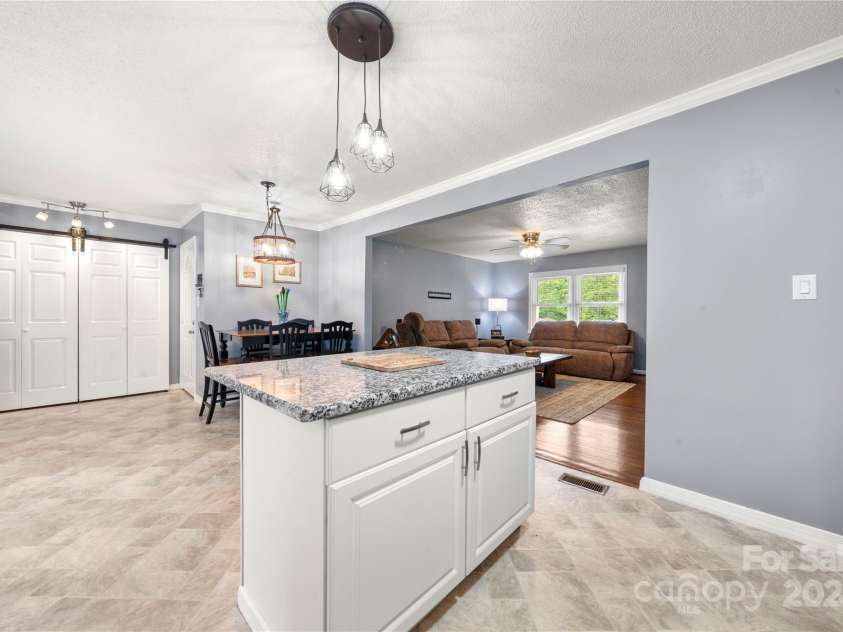 128 Wandering Lane, Bessemer City, NC 28016.  MLS# CAR4259214, YatesRealty ID 22903. 