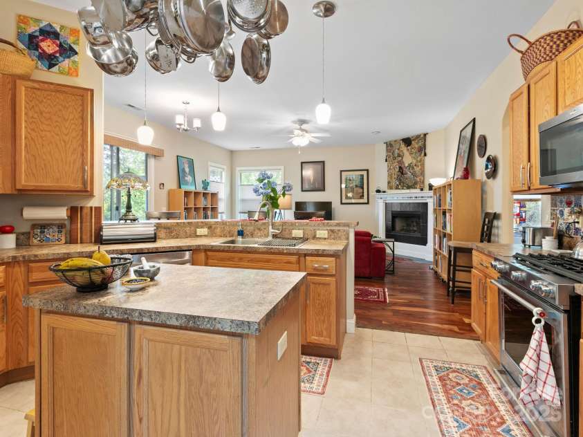 91 Talon Trail Lane, Etowah, NC 28729.  MLS# CAR4272366, YatesRealty ID 22904. 