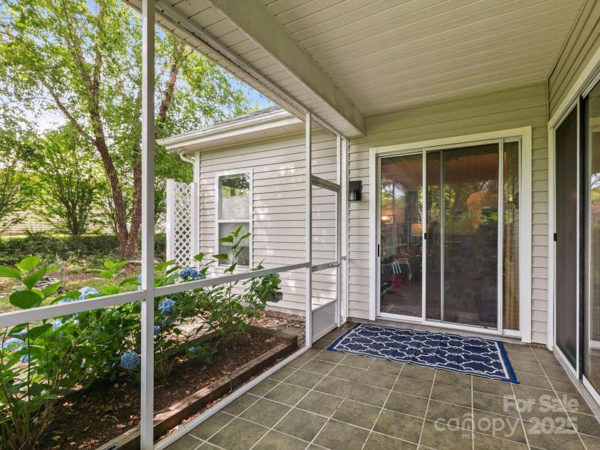 91 Talon Trail Lane, Etowah, NC 28729.  MLS# CAR4272366, YatesRealty ID 22904. 