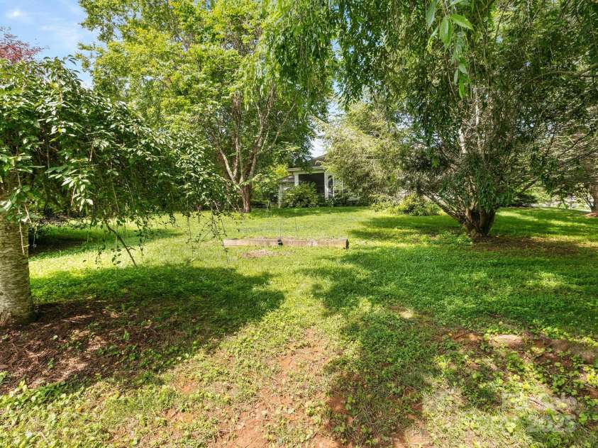 91 Talon Trail Lane, Etowah, NC 28729.  MLS# CAR4272366, YatesRealty ID 22904. 