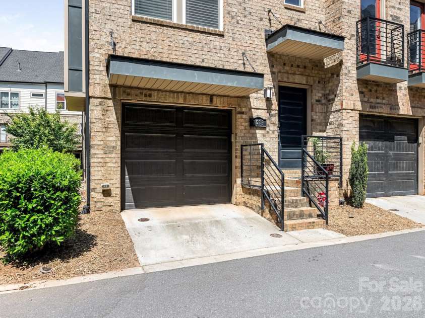 3536 Craughwell Drive, Charlotte, NC 28209.  MLS# CAR4374952, YatesRealty ID 22905. Garage exterior
