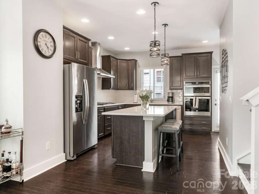 3536 Craughwell Drive, Charlotte, NC 28209.  MLS# CAR4374952, YatesRealty ID 22905. Kitchen