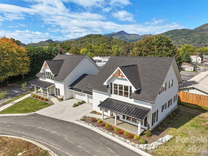 11 and 15 Riemar Lane, Waynesville, NC 28786.  MLS# CAR4375485, YatesRealty ID 22906. 