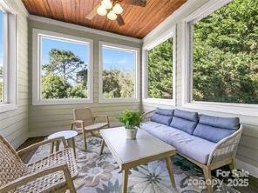 38 Bradford Vista, Fletcher, NC 28732.  MLS# CAR4274211, YatesRealty ID 22906. Cozy screened in porch off kitchen